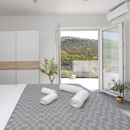 Franko Rogoznica Villa Podglavica