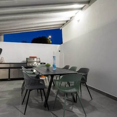 Villa Franko Rogoznica *