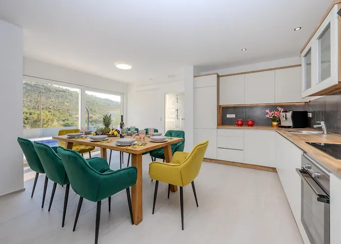 וילה Franko Rogoznica *