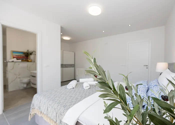 וילה Franko Rogoznica Podglavica